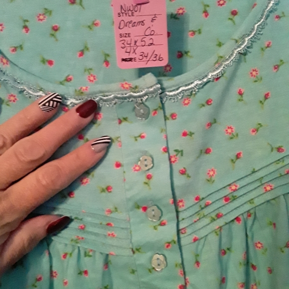 NWOT 4X 34/36 Dreams & Co Gorgeous Feminine Blue Floral Short sleeve Nightgown - Picture 6 of 9